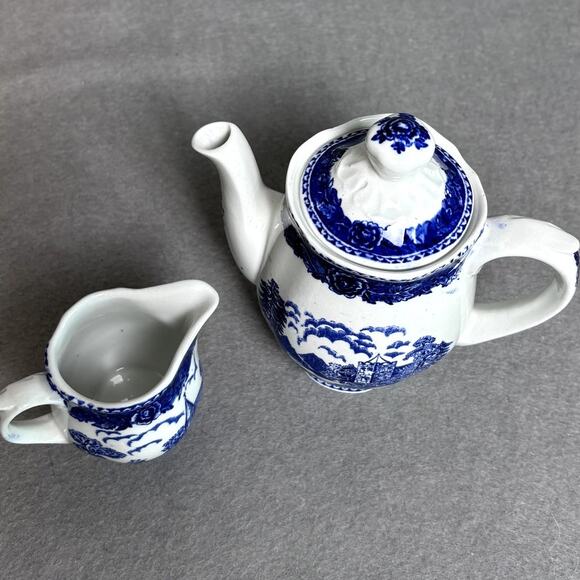 Arabia of Finland Vintage Coffee Tea Pot Creamer Blue Castle - Picture 2 of 10